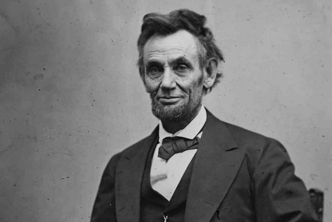 Abraham Lincoln fotografirao je Alexander Gardner u veljači 1865. godine