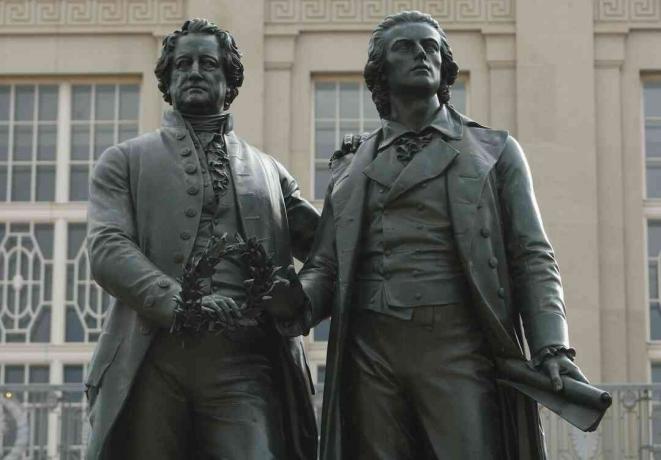 Goetheov i Schillerov kip