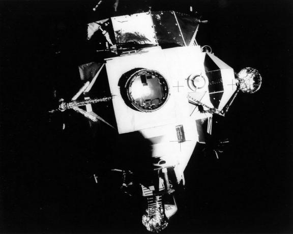Apollo 13 i kapsula Vodenjaka