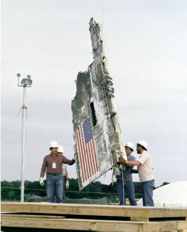 Svemirski šatl izazivač katastrofe STS-51L slike - Challenger olupina uništenje