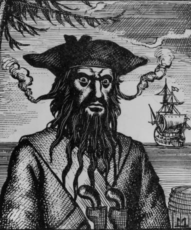 Oko 1715., kapetan Edward Teach, poznatiji kao Blackbeard